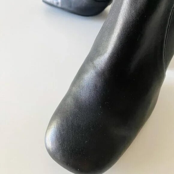 NWOT Stuart Weitzman Curveblock 100 Stretch Leather Booties Size 5 1/2 Spain - Picture 7 of 14